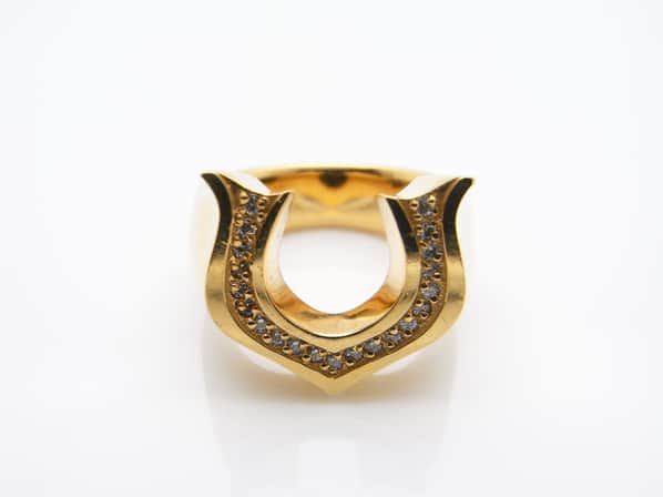 NEO CLASSIC HORSE SHOE RING