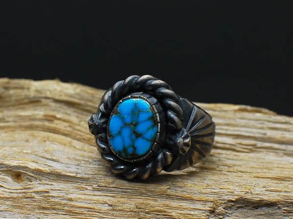 OLD CARDELARIA RING by C.W. × D.V.