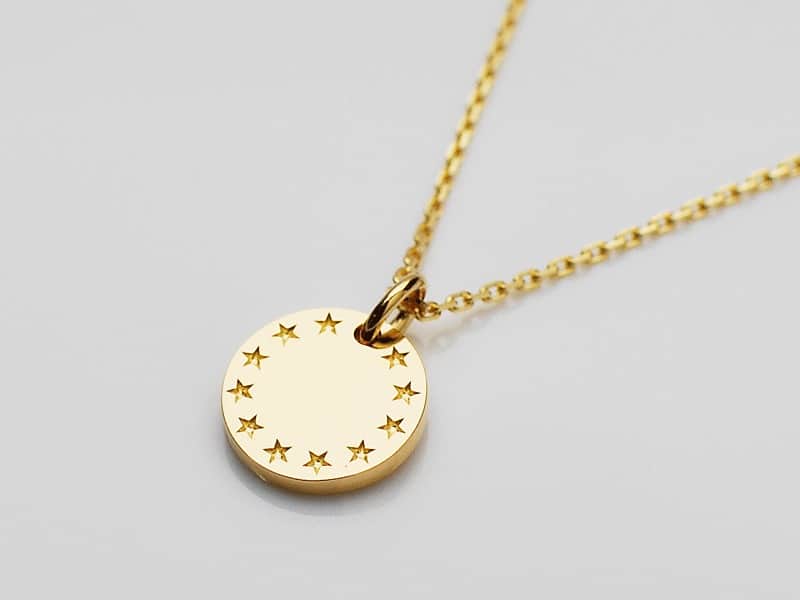 FEELING STAR NECKLACE