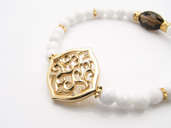 SURVIVE SKULL BRACELET/WH