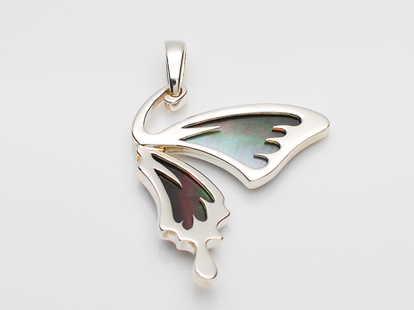 SWALLOWTAIL PENDANT