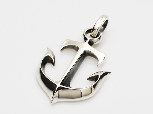 ANCHOR PENDANT