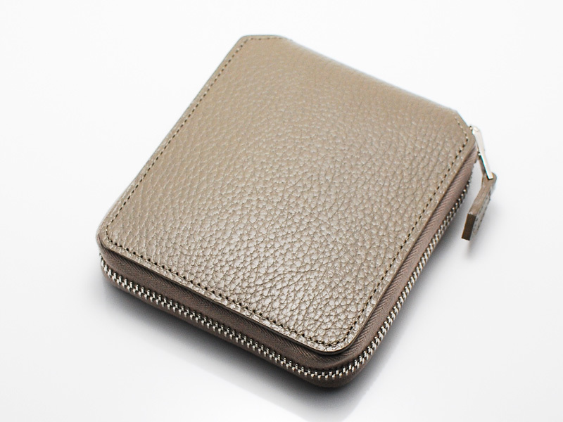 SQUARE ZIP WALLET/TAUPE/WHITE